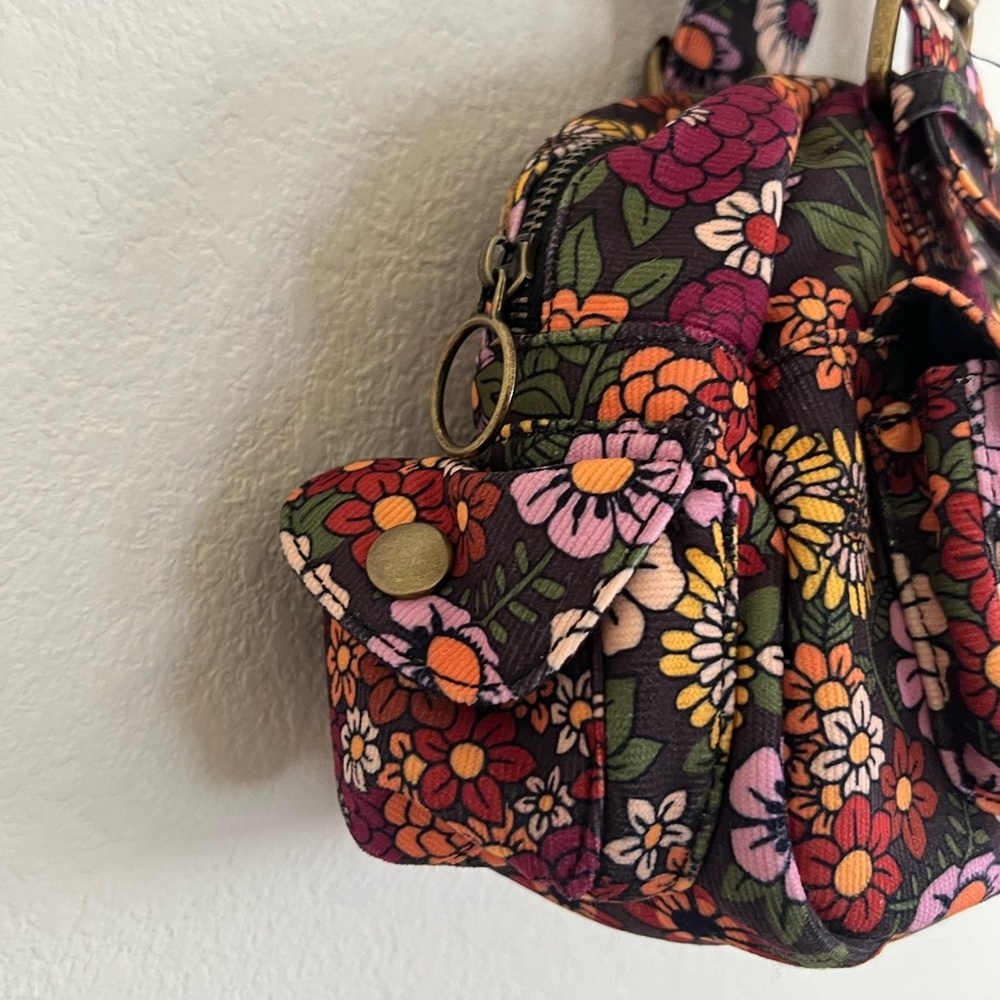 Current Mood Groovy Gathering Floral Corduroy Shoulder Bag - Picture 5 of 9